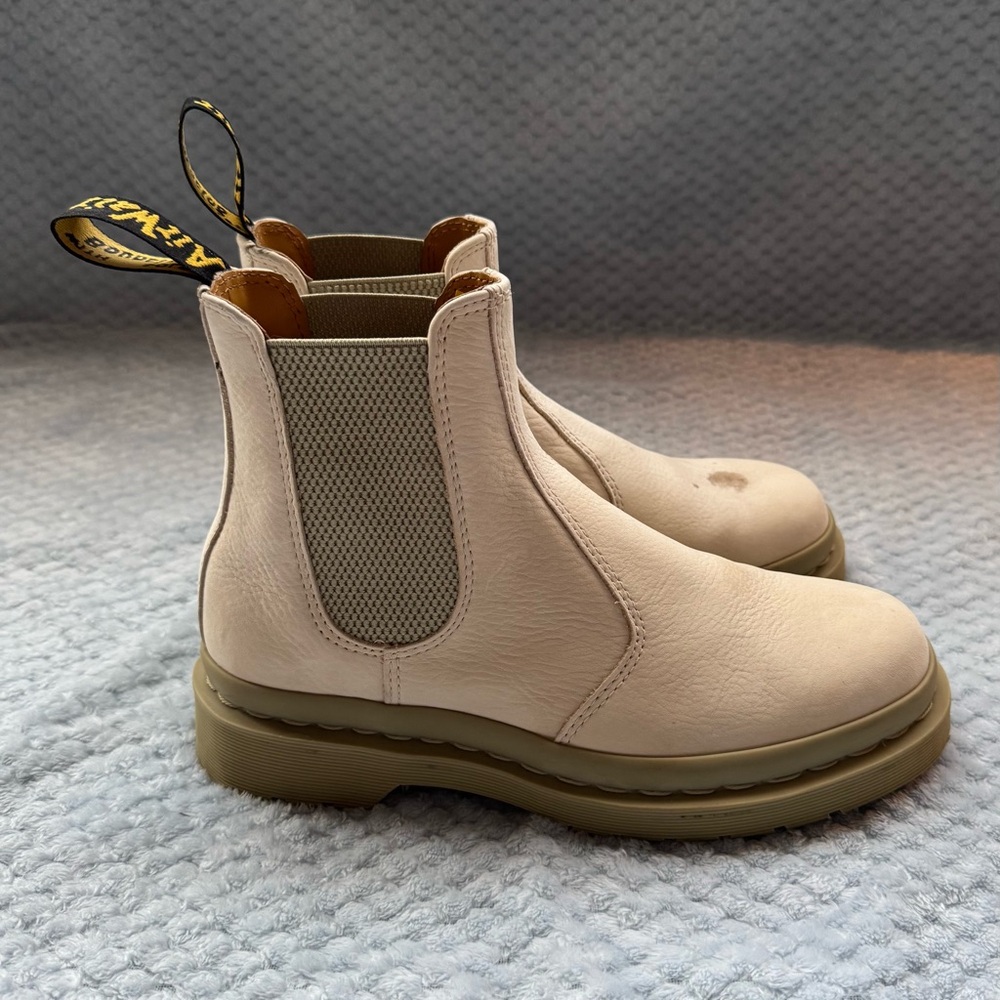 2976 Mono Milled Nubuck Leather Chelsea Boots